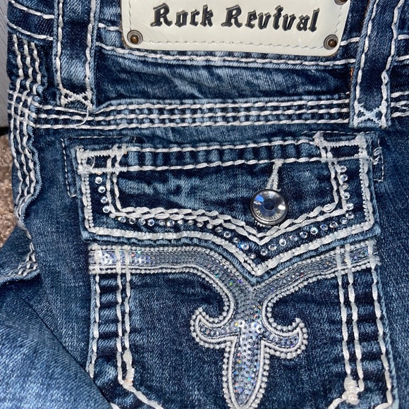 Rock Revival Jeans - Picture 1 of 2
